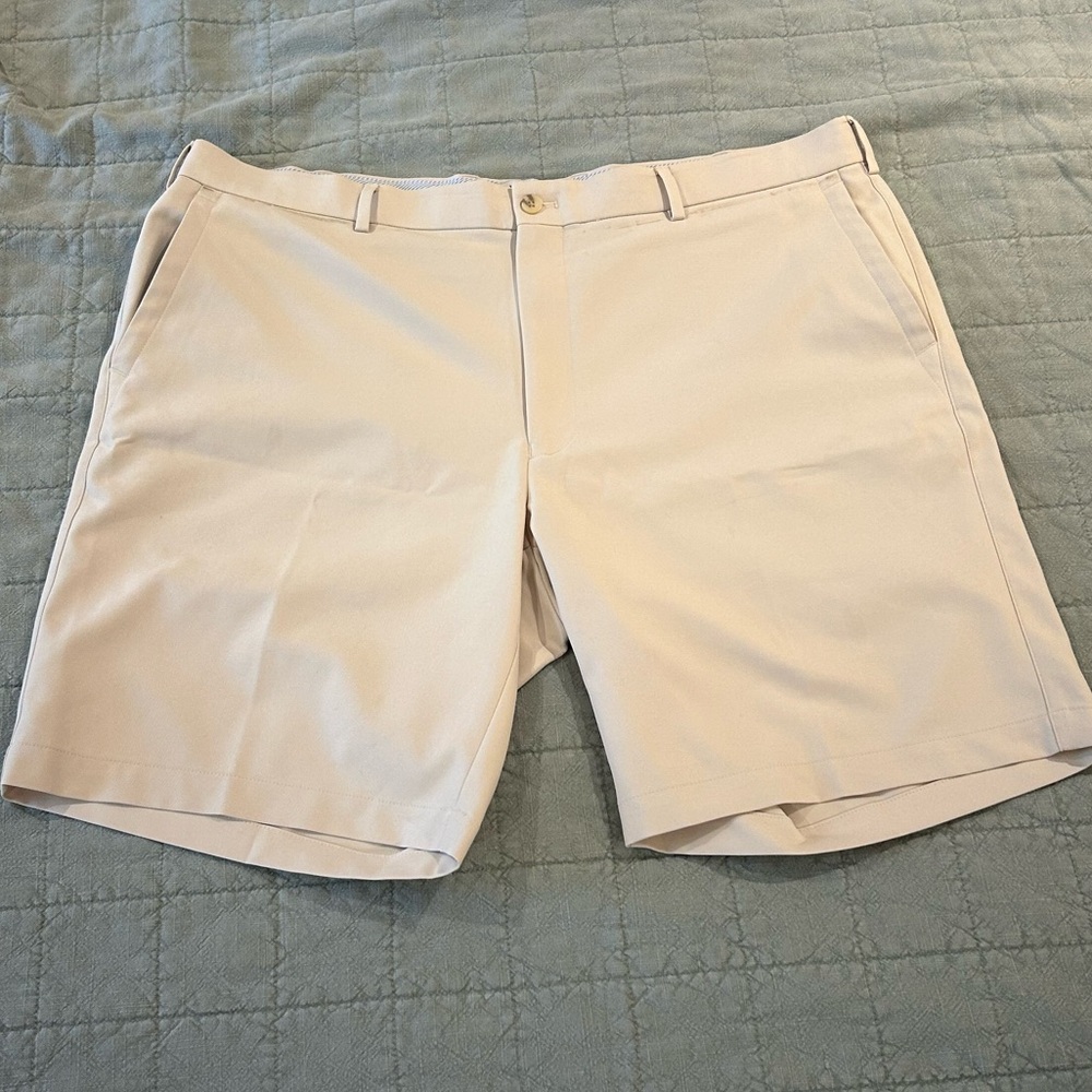 Peter Millar Performance Short- Khaki size 40